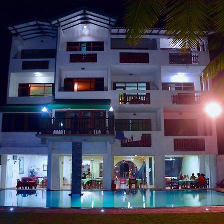Southern Star Hotel Bentota Zewnętrze zdjęcie