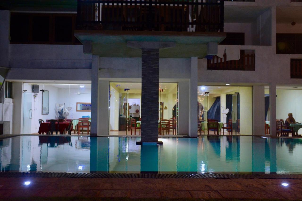Southern Star Hotel Bentota Zewnętrze zdjęcie